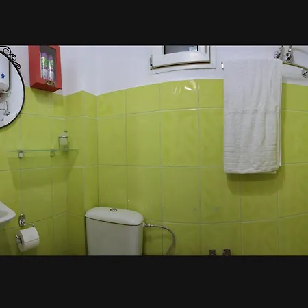 Апартаменти Vintage 1930's Flat In The Center Of Салоніки